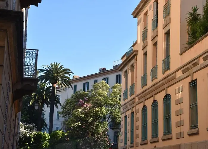 Plein De Charme - Hyper Centre Apartmán