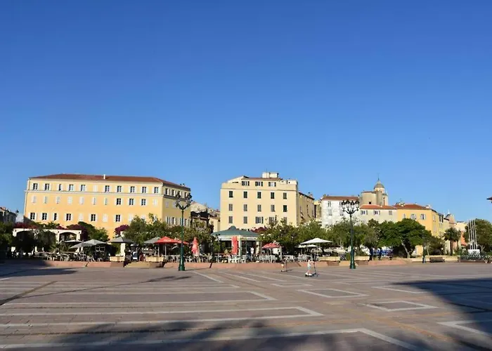 Plein De Charme - Hyper Centre Appartement Ajaccio (Corsica)